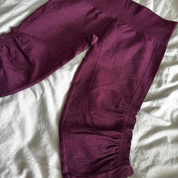 1 Lululemon In The Flow Crop II - Heathered Bordeaux Drama - Picture 9 of 9